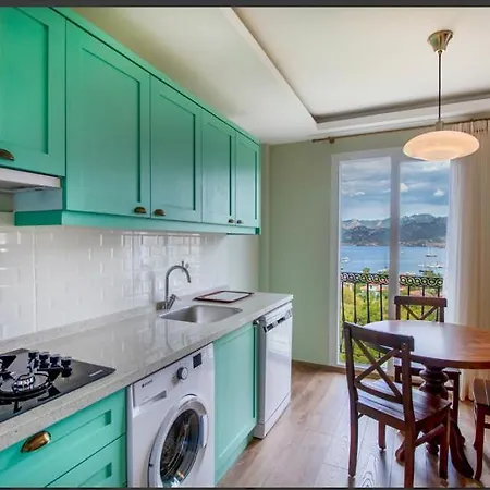 Defne Selimiye Apartment *