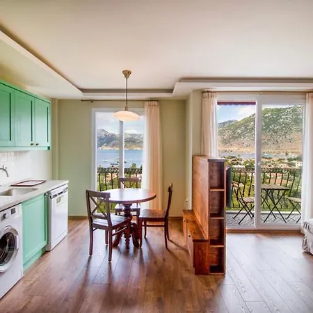 Defne Selimiye Apartment